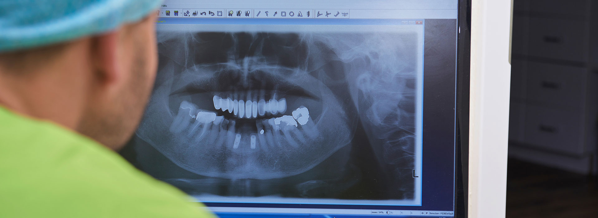Dr_Roever_Behandlung